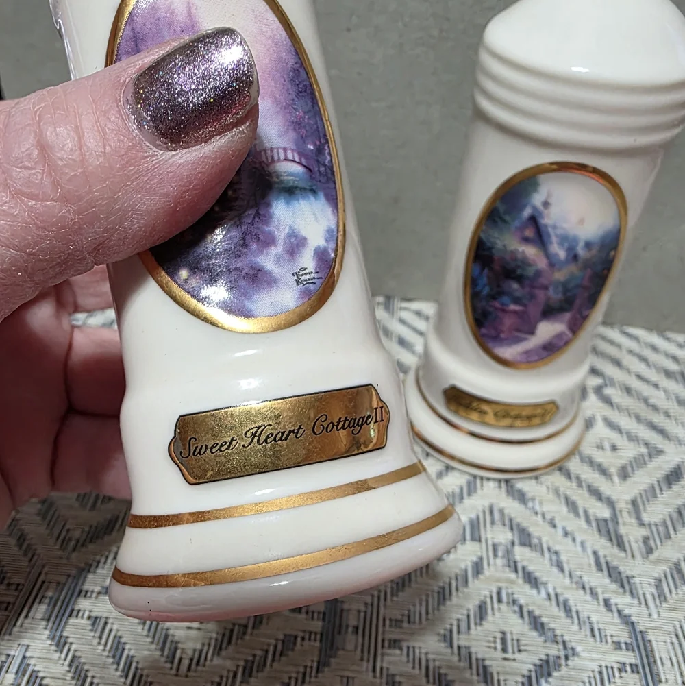Vtg Thomas Kinkade/ Avon Salt Pepper Shakers #85